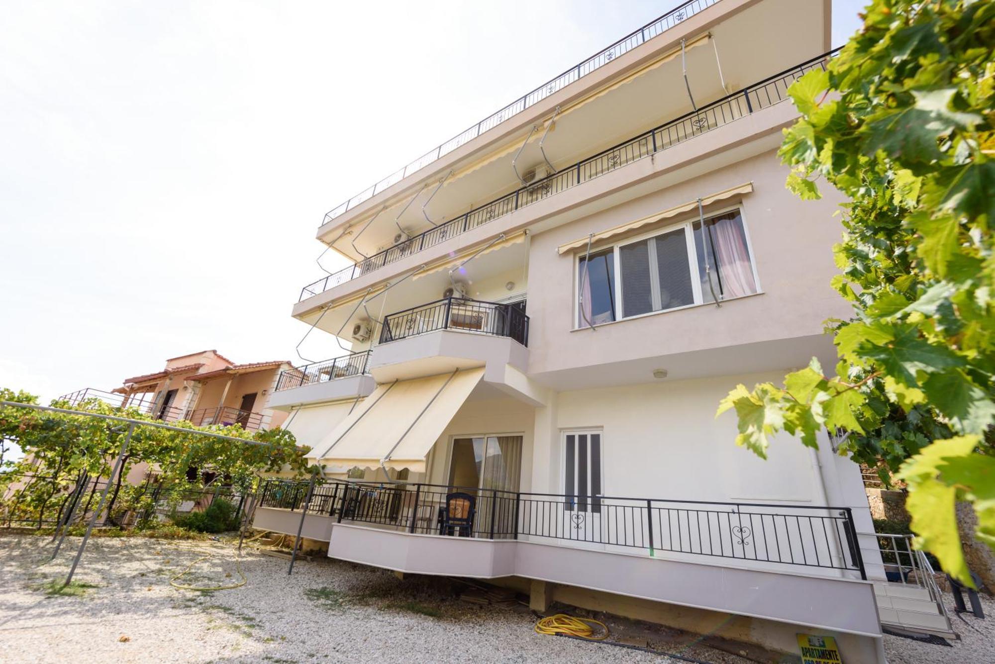 Vasili'S Family Apartments Χειμάρρα Εξωτερικό φωτογραφία